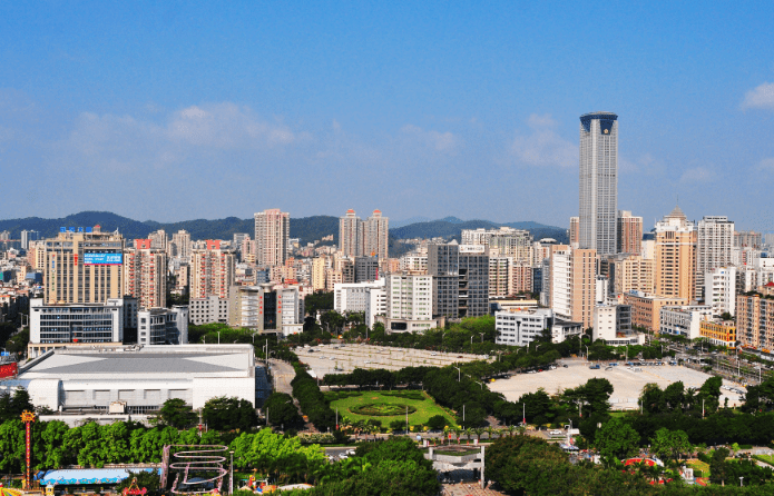 原创东莞市gdp突破7000万亿元,离不开这三座"百强镇"的强势崛起