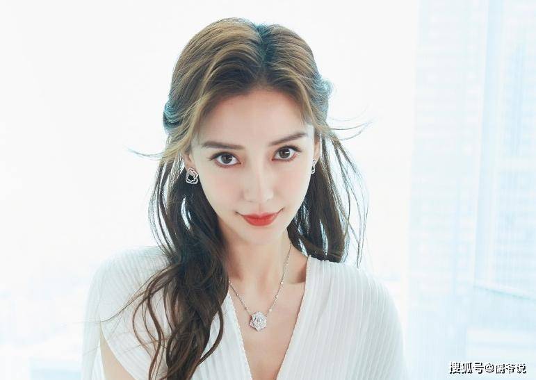 继影后周冬雨后，baby也离开泰洋川禾了，并疑专