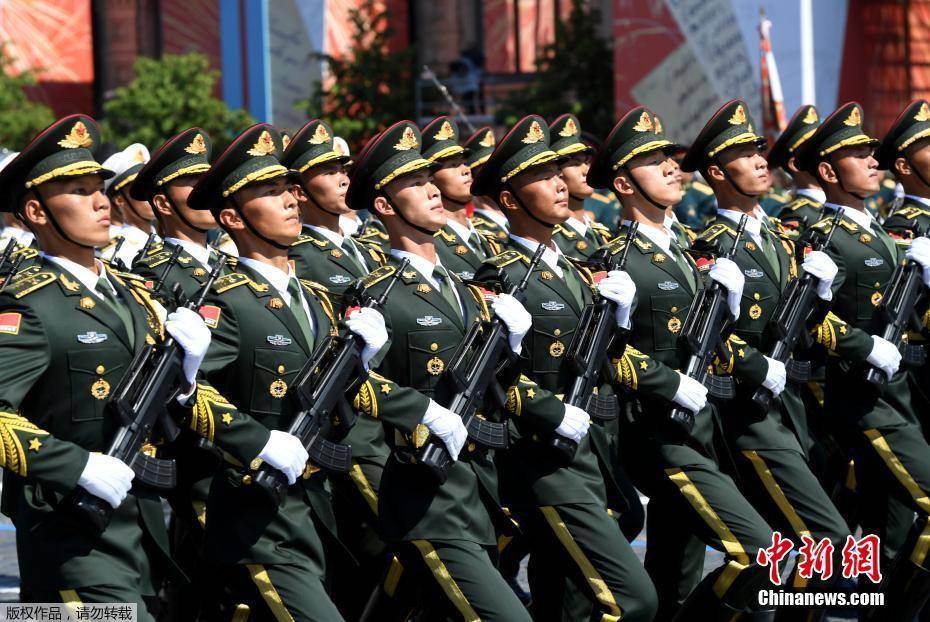 俄罗斯莫斯科红场举行纪念卫国战争胜利75周年阅兵,中国人民解放军