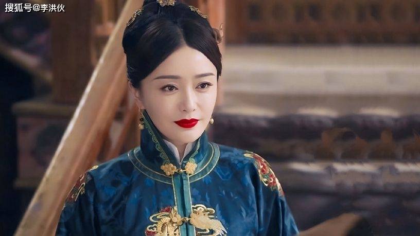 2020是秦岚高光年,两部热播剧赚了口碑,不惑之年女星活得太耀眼