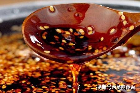 原创辣椒油怎么做才能又辣又香,这道秘制辣椒油的做法香辣美味