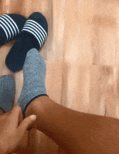 原创搞笑gif:妹子,你们这智商,基本告别小汽车了