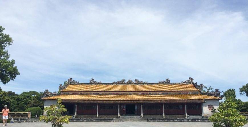 云旅游:去越南三朝古都顺化看皇宫,发现一个缩小版的北京故宫!