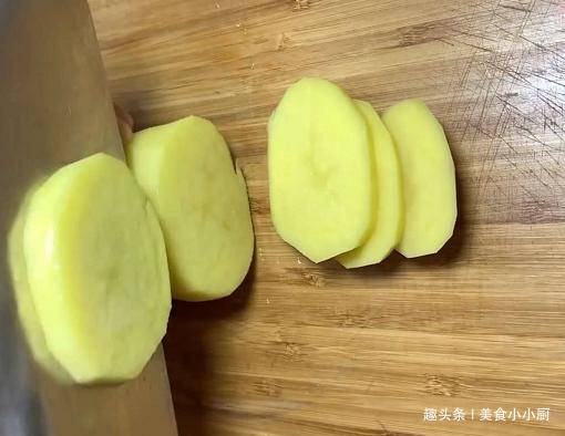 土豆怎么做好吃又有营养价值 d4e95dc6f4ee4f76b0cdfbead07f7e9a.jpeg