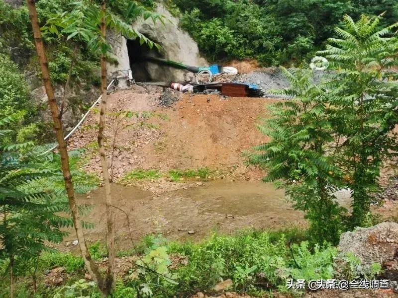 三门峡卢氏潘河乡清河村村民反映卢氏县北方矿业野蛮施工堵塞河道造成