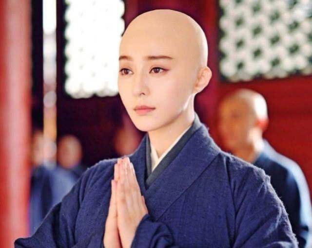 5位女星"剃光头",林志玲最佛系,张雪迎最亮,而她最逼真