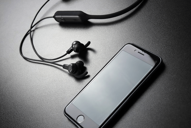 什么是主动降噪耳机 6f25725d6d39425c9ef4fdb503c7f836.png