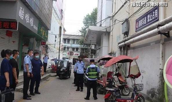 南阳市消防救援支队“疏堵结合”拒绝电动车“进楼入户”