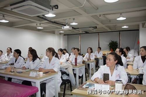 必一体育下载【孕产学堂】月嫂的工作内容和范围是什么(图4)