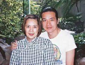 公司|原创苦命女人宝咏琴：前半生风光无限，后半生众叛亲离遗憾离世