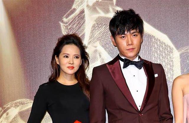 哈林方回应点赞伊能静,亲友曝哈林二婚很幸福