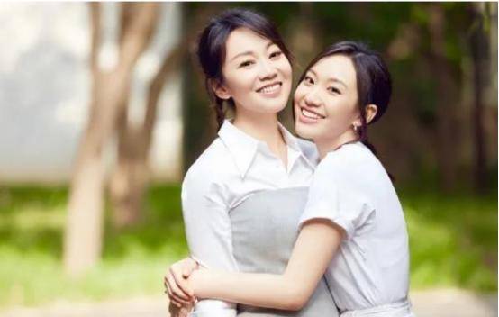 凯丽|原创95后星二代们:闫妮女儿跑龙套,张凯丽女儿被强捧,而他备受好评