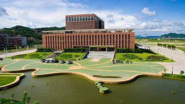贵贵|疑问！你会读民办本科么？学费贵贵贵贵贵贵！