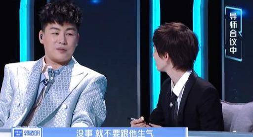 少年|原创你看到了满屏的少年，我却看到了郭敬明和胡彦斌的“相爱相杀”