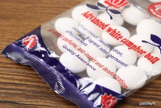 脑瘫|家长还需注意这7种常用品别让樟脑丸引发婴儿脑瘫的悲剧再发生