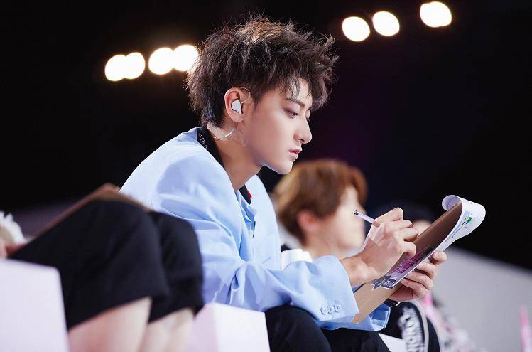 行业|黄子韬：在这个行业里，没有人不努力