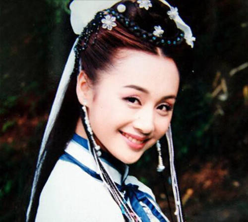 曹颖老公49岁生日不愿出镜，儿子机智放全家福，