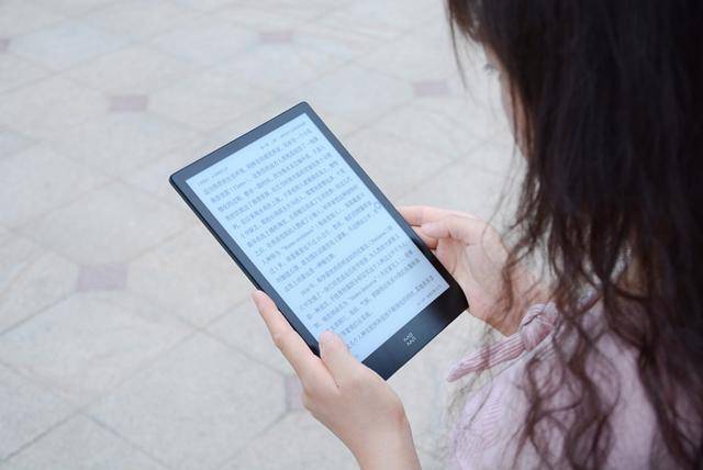 inkPad|小米墨案电子纸：罕见10寸大屏，勾起学生时代的“心酸往事”