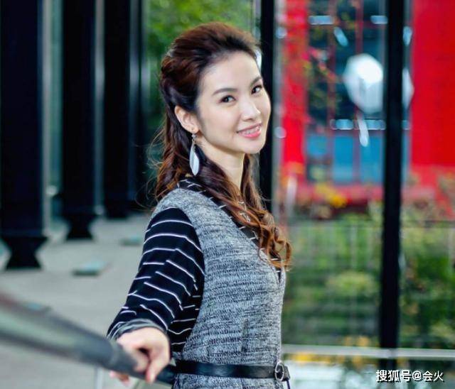 身份|原创700万豪车被撞毁！车主身份为台湾知名女星老公，大手一挥不用赔？