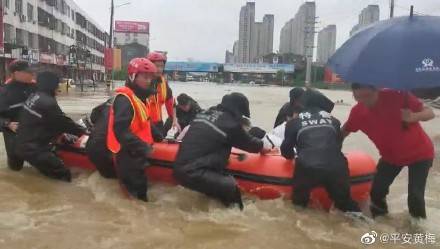 湖北黄梅一高中近500名住校高考生因暴雨内涝被困