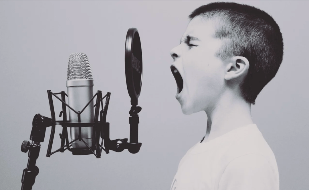 原创“臭妈妈，我打死你！”当孩子说狠话时，你的第一反应很重要