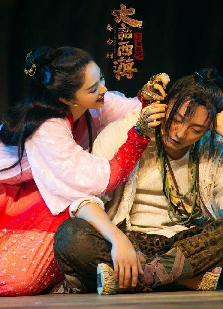 董璇刚去高云翔那接完孩子，就被曝光新恋情 ，