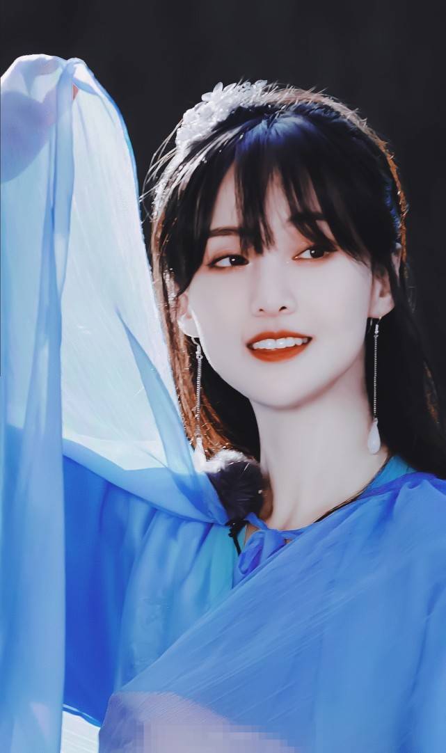 仙女|原创郑爽最新古装清新灵动，真就是小仙女了，让人太期待她新版小倩
