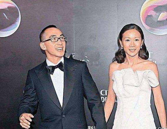 何猷龙自主创业不争赌王家产，娶初恋与绯闻绝