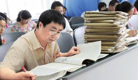 原创你以为高考最紧张的是学生，其实最紧张的是老师，这为什么