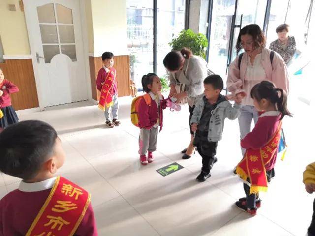 穷养、富养都不如教养：规矩立得对，孩子更出色！