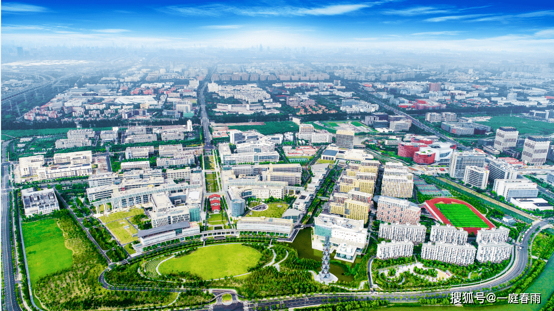 小规模,高水平,国际化,上海科技大学,因年轻而活力四射
