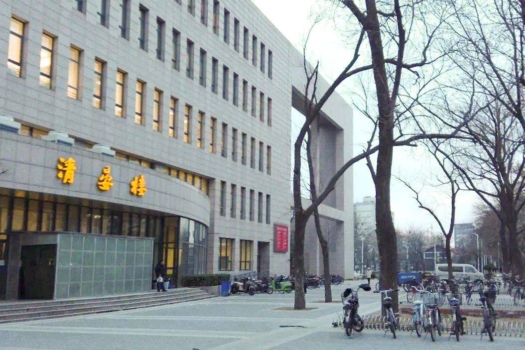被称为"小联合国"的北京语言大学,食堂走的也是国际化的路线.
