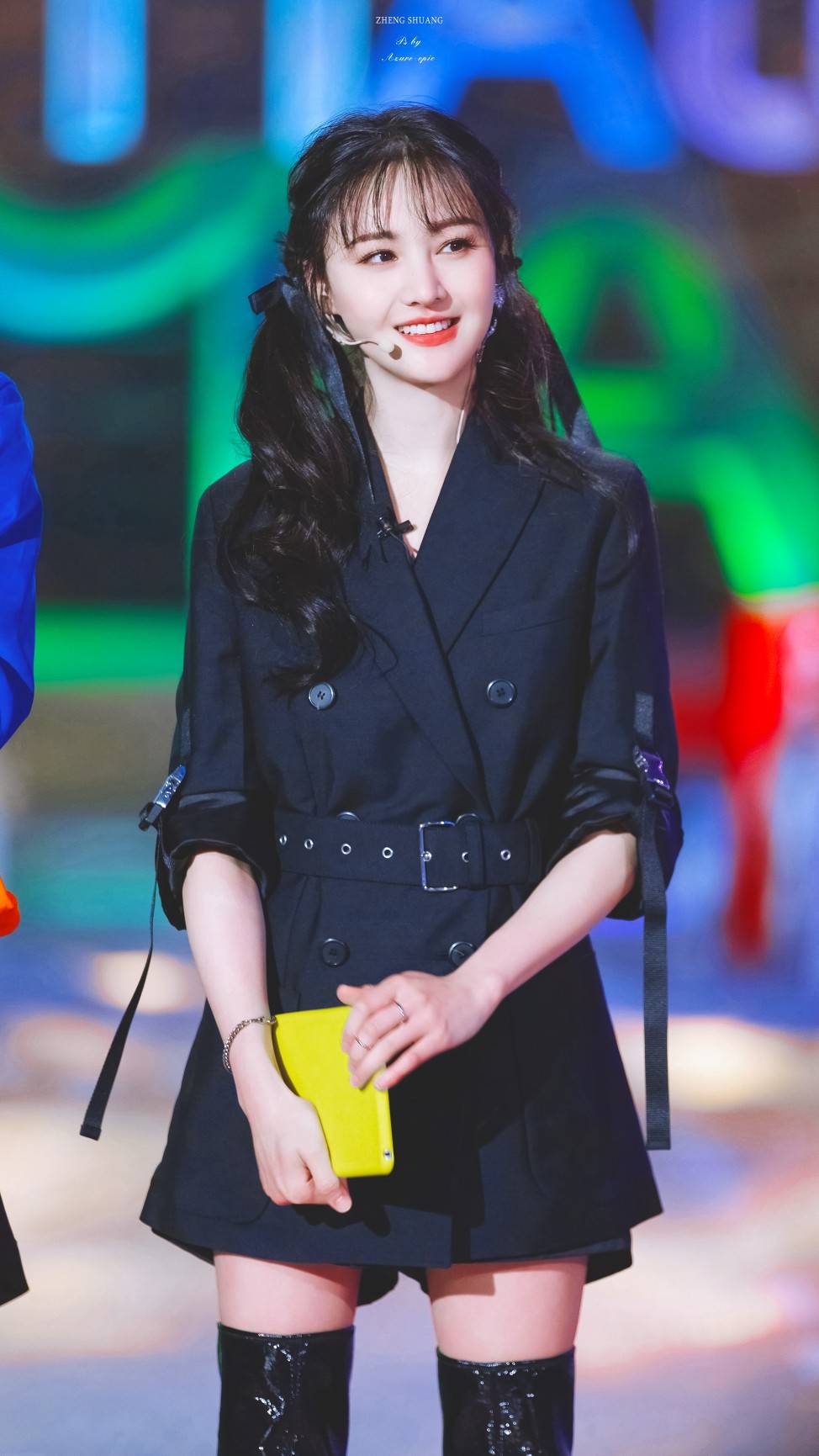 郑爽|辣妈变少女的发型，首选双马尾，杨幂郑爽都换上了，让你美过初恋