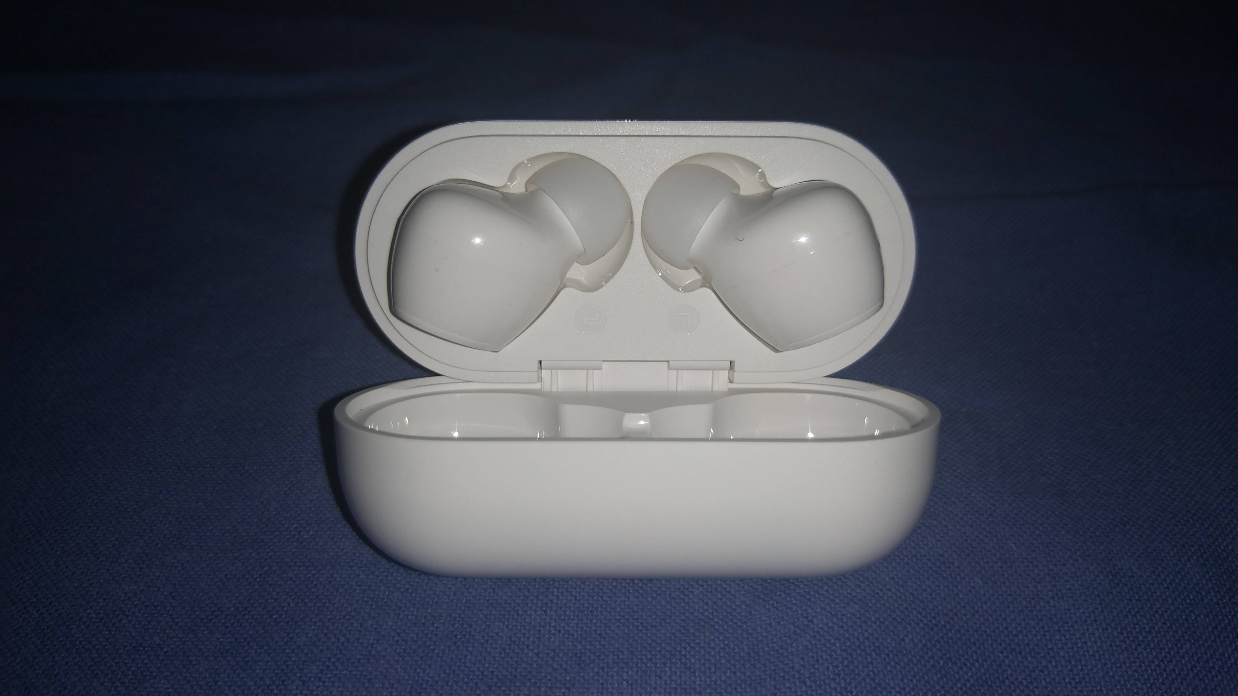 荣耀亲选生态专供EarbudsX1真无线蓝牙耳机开箱测评