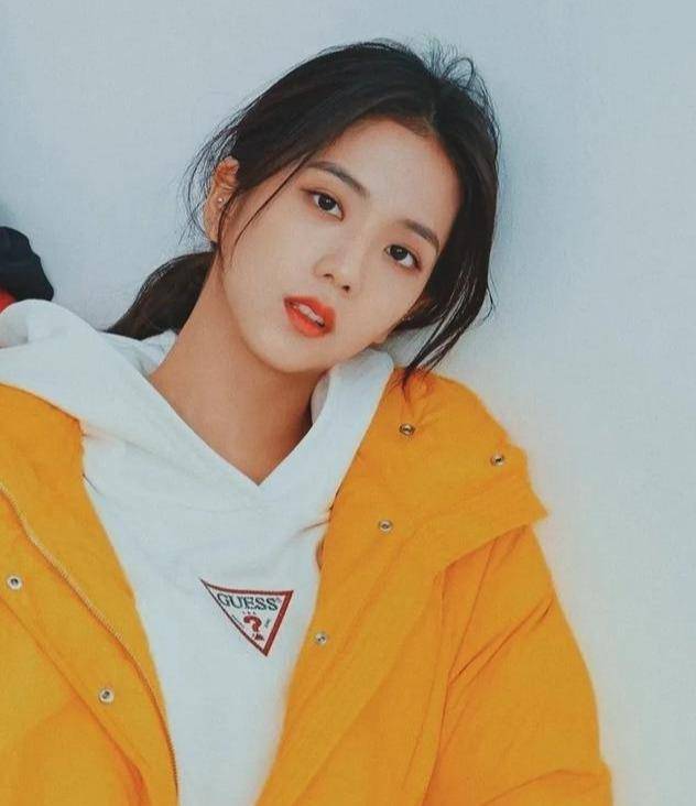 丝带|YG有多会省钱?买了一条125美元的丝带给rose当腰带给jisoo当头饰