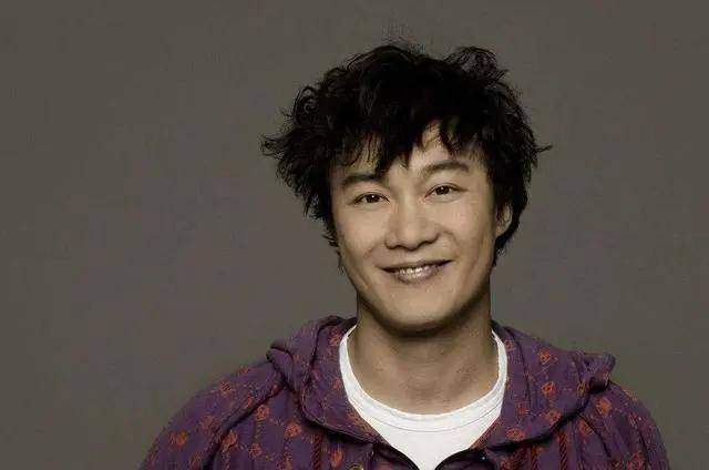 原创陈奕迅的女儿已经长大，长腿朴素，与妈妈徐濠萦不是同一风格