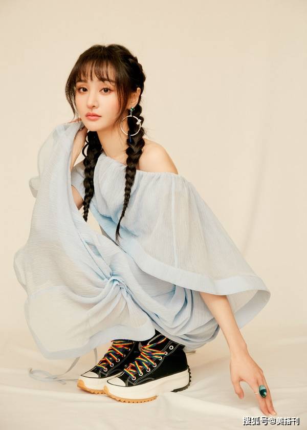 杨幂|双麻花辫今天夏天火了！杨幂鞠婧祎赵丽颖都在扎，发量少更好看哦