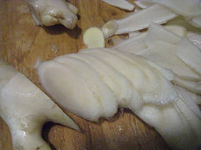 子姜怎么挑选 5dfdfd0256fe41d9ae07a2b01e99d992.jpeg