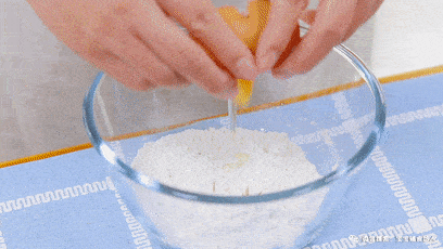 面糊|不用揉面轻松做!酸甜松软,全家人都爱1碗面粉1杯奶