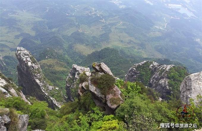 原创鄱阳湖西北方的庐山,典型的地垒式断块山,如今还是避暑胜地吗