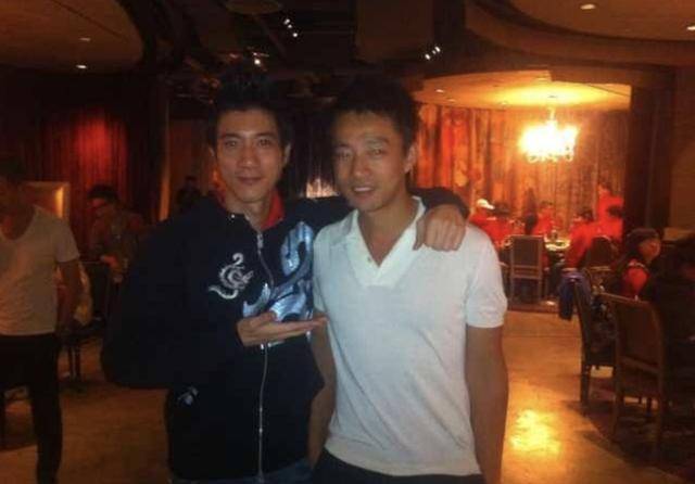 状态|原创汪小菲深夜晒16年旧照秀恩爱,感慨自己长皱纹,但大s一直都很美