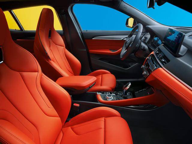 夏天|“怎么躁都型”创新BMW X2助阵《乐队的夏天2》