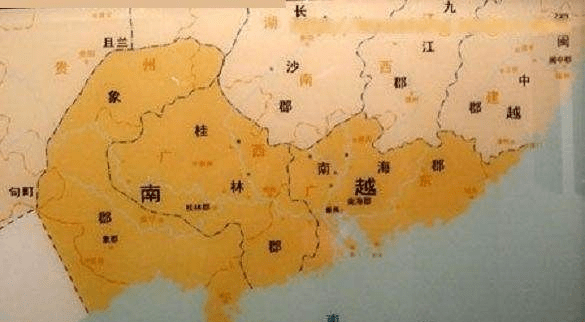 秦朝迁移人口_秦朝服饰