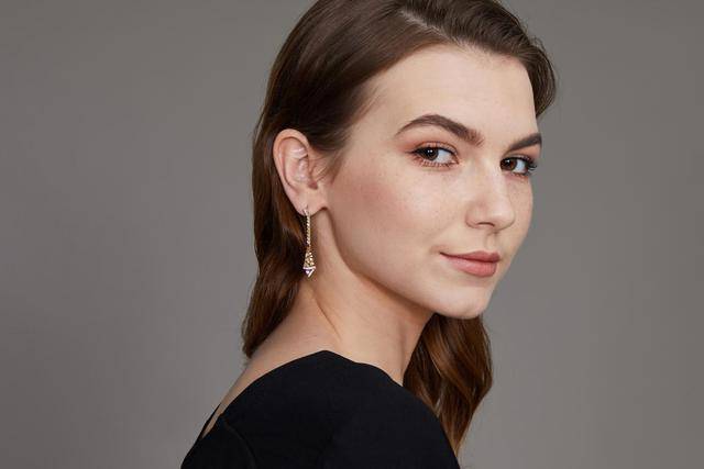 女性|YOOYO珠宝,让女性自由做自己,Be yourself!