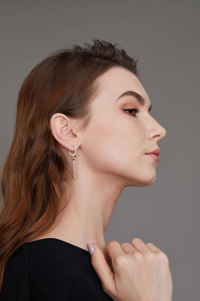 女性|YOOYO珠宝,让女性自由做自己,Be yourself!