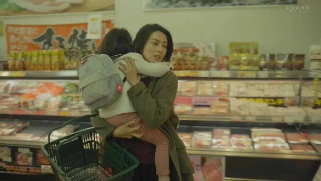 秦岚“子宫宣言”被怒赞,这届女性活得太明白了