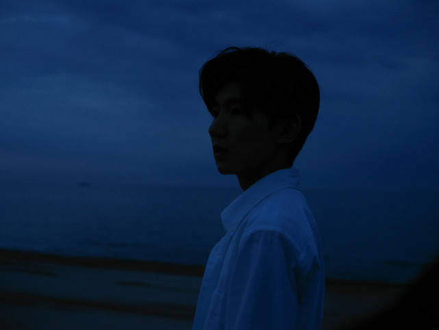 男孩|原创王源新MV花絮照曝光，即将20岁男孩的自由与希望