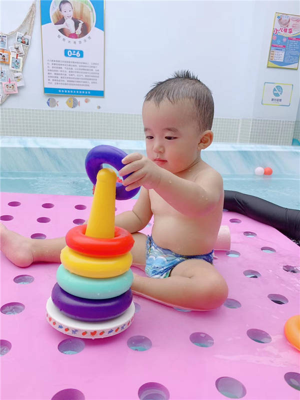 鲸鱼|小小身体，大大潜能，促进平衡觉发育的鲸鱼堡水育课程知多少