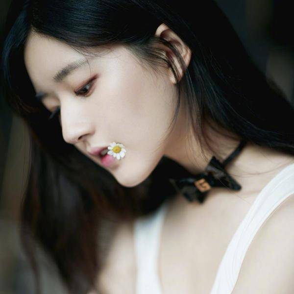 状态|赵露思生图上热搜了？是怎么回事？