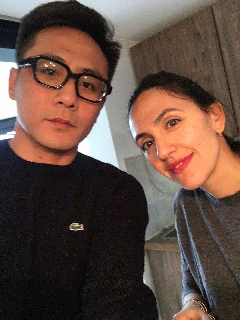 老婆|刘烨老婆卸了妆的纯素颜，顿时就觉得好老了，跟中国老人一个样！